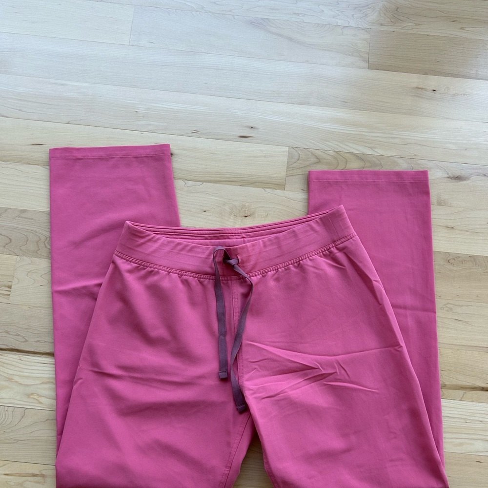 Figs Desert Rose Livingston Scrub Pant